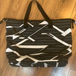 Under Armour geometric gym bag
